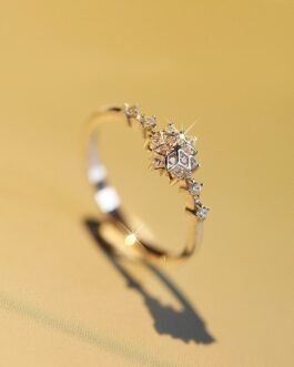 Luxury Women Snowflake Flower Ring